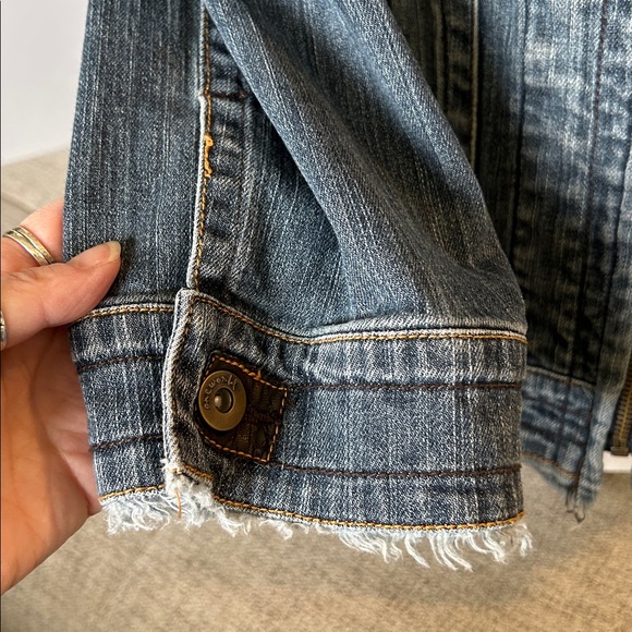ONE WORLD DENIM ZIP UP FOUR FRONT BUTTONED POCKETS DISSTRESSED HEM SZ XL - Picture 4 of 13
